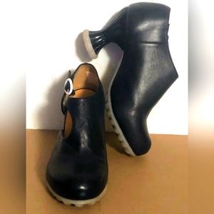 Fluevog Opposition Cosmos, size 6.5